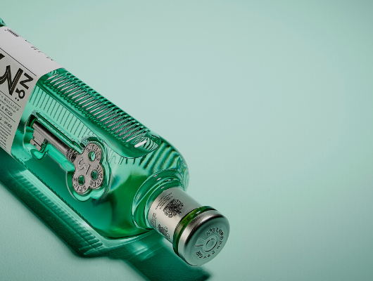 La pose d'accessoires | Saverglass©